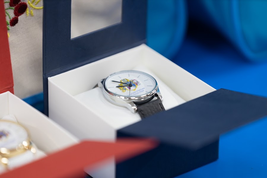 медикам дніпропетровщини до професійного свята вручили пам’ятні подарунки - зображення 4